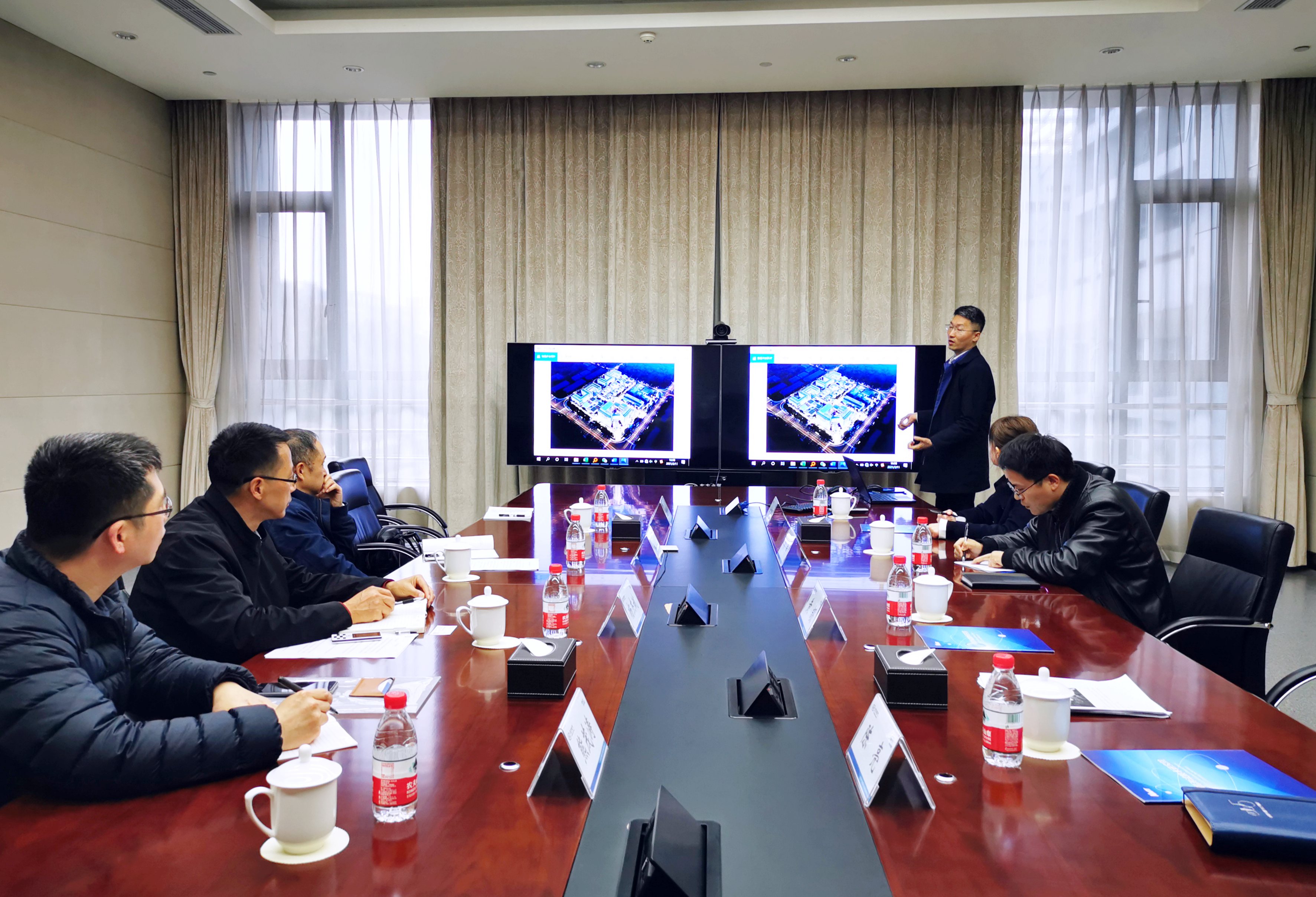 1616056189784062132.jpg 1616056189784062132.jpg